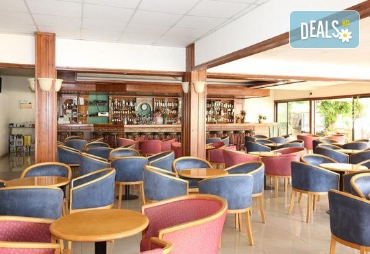 Мини почивка в Пафос, Кипър, с Ривиера Тур! Самолетен билет, 3 нощувки със закуски в хотел 3*, водач и възможност за посещение на Ларнака и Никозия - Снимка 7