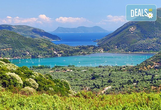Великден на приказно красивия остров Лефкада! 3 нощувки със закуски в Avra Beach 3*, Нидри, транспорт и екскурзовод - Снимка 5
