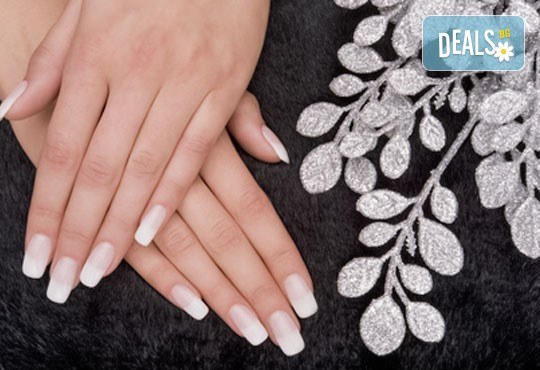 Ноктопластика чрез изграждане с гел и маникюр в цвят по избор от над 200 лака на OPI и Morgan Taylor или с гел лак на Bluesky в студио Мария в Павлово! - Снимка 2