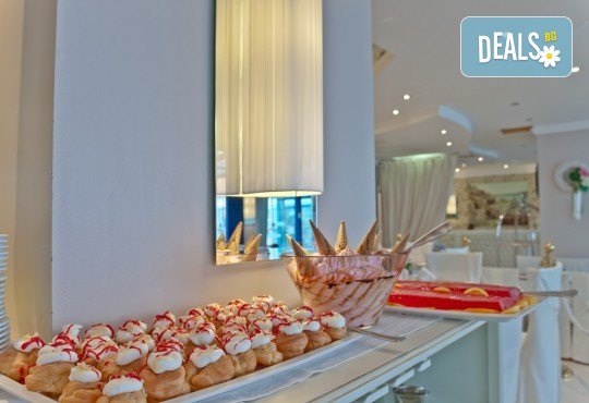 Уикенд за Осми март в Hotel Secret Paradise 4*, Неа Каликратия, Халкидики! 1 нощувка със закуска и вечеря с жива музика, транспорт, ползване на басейн и фитнес - Снимка 9