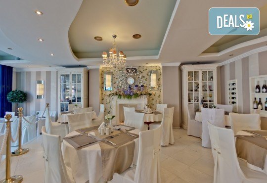 Уикенд за Осми март в Hotel Secret Paradise 4*, Неа Каликратия, Халкидики! 1 нощувка със закуска и вечеря с жива музика, транспорт, ползване на басейн и фитнес - Снимка 8