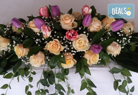 За Вашата сватба от Сватбена агенция Вю Арт! Цветя за сватбената маса и масите за гости + консултация със сватбен агент! - Снимка 1