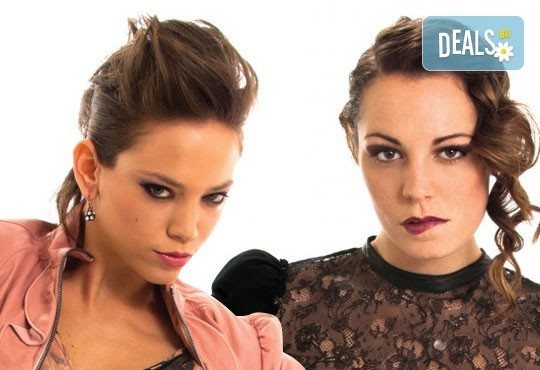 Гледайте съзвездие от любими актриси в Тирамису на 27.03. от 19 ч. в Театър София, един билет - Снимка 4