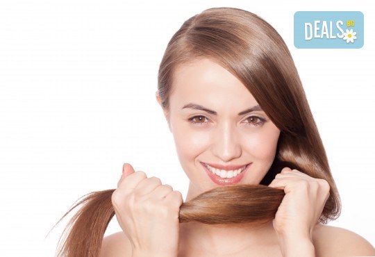 Подстригване, масажно втриване на ампула според нуждите на косата или термотерапия + оформяне със сешоар в салон Ванеси! - Снимка 1