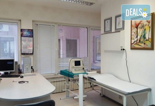 Преглед при акушер-гинеколог, цитонамазка и 10% отстъпка от всички услуги в Дойче Клиник! - Снимка 4