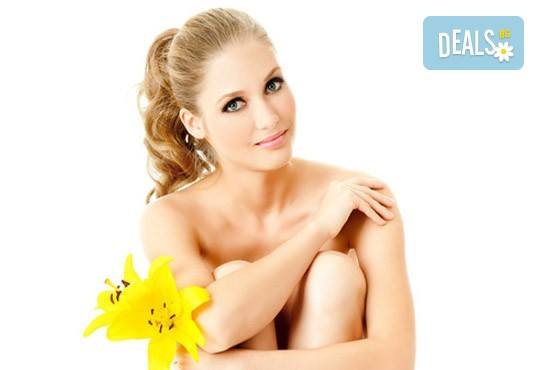 Гинекологичен преглед с ултразвуково изследване, микробиология на влагалищен секрет, течна базирана цитонамазка и HPV скрининг в Медицински център Репробиомед - Снимка 1