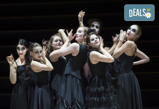 Ексклузивно в Кино Арена! Най-известната опера на Жорж Бизе - КАРМЕН, спектакъл на Кралската опера в Лондон, на 18, 21 и 22 Април, в страната - Снимка 2