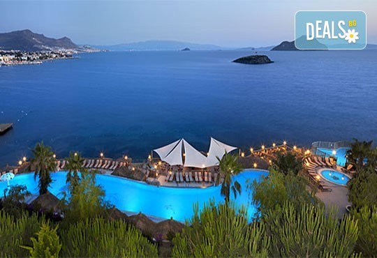 Почивка в Бодрум в период по избор! 1 нощувка на база Ultra All Inclusive в Kadikale Resort & SPA 5*, възможност за транспорт - Снимка 1