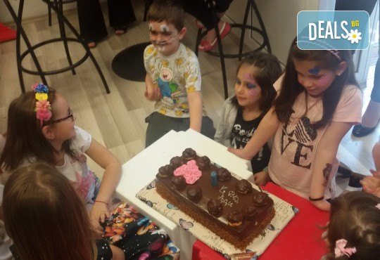 Пакет Промо! Детски рожден ден - делничен промо пакет с игри, аниматор, зала, озвучаване, сок и пица в Детски център Приказен свят! - Снимка 13