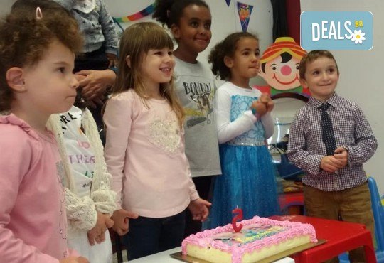 Пакет Промо! Детски рожден ден - делничен промо пакет с игри, аниматор, зала, озвучаване, сок и пица в Детски център Приказен свят! - Снимка 16