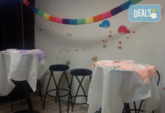 Пакет Промо! Детски рожден ден - делничен промо пакет с игри, аниматор, зала, озвучаване, сок и пица в Детски център Приказен свят! - Снимка 17