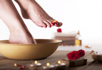 Педикюр с гел лак BlueSky + масаж на ходилата и ДВЕ декорации в MNJ Studio - Люлин!