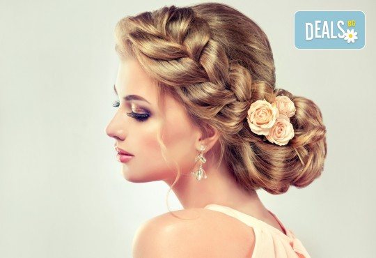 Пробна прическа за абитуриенти! Масажно измиване и прическа по избор - кок, букли, плитка или оформяне със сешоар от Beauty center D&M! - Снимка 2