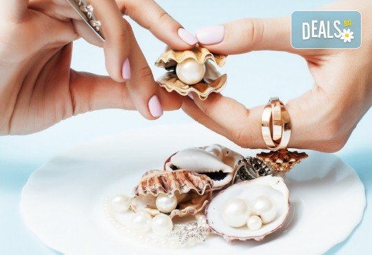 Красиви и дълготрайни цветове! Маникюр с гел лак на Bluesky, Black Bottle, Shellac или Gelish в салон за красота Теди! - Снимка 3