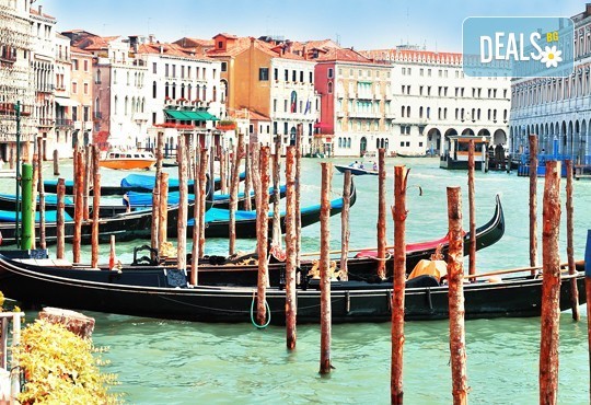 Лятна екскурзия до прелестната Венеция със самолет! 3 нощувки със закуски, самолетен билет и летищни такси - Снимка 5