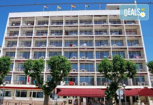 Last minute! През май в Калея, Испания! 5 нощувки, закуски и вечери в хотел 3*, самолетен билет, летищни такси, трансфери и бонус: йога практики на плажа! - Снимка 5