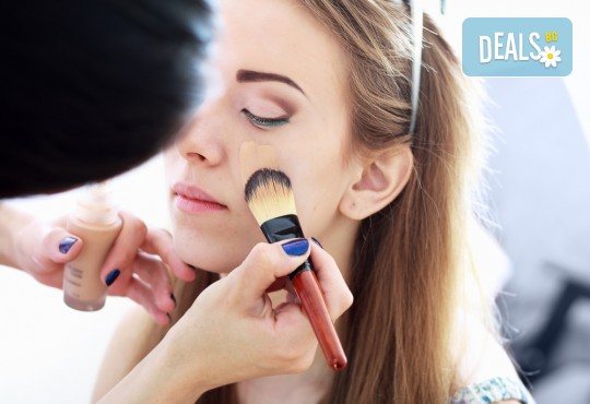 Професионален дневен, вечерен или празничен грим с посещение в дома или офиса от Парти агенция Естер Евент! - Снимка 3