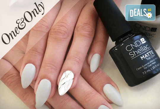 Дълготраен маникюр с гел лак в цвят по избор от богатата палитра на Shellac, Creative play и Black Bottle, 2 декорации и масаж на ръцете с ароматна свещ в The One & Only! - Снимка 4
