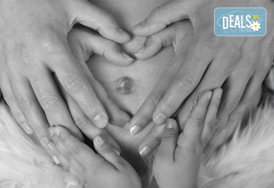 Фотосесия за бременни в студио с 35 обработени кадъра от GALLIANO PHOTHOGRAPHY! - Снимка 3