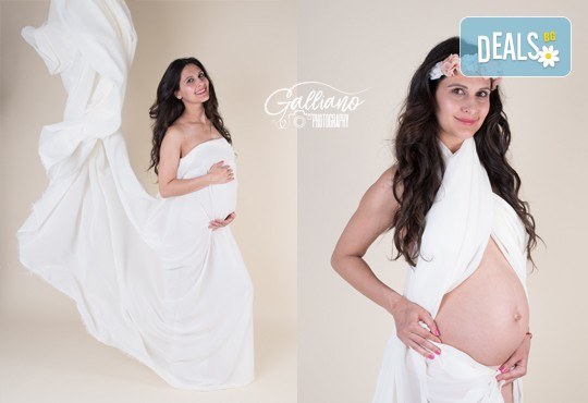 Фотосесия за бременни в студио с 35 обработени кадъра от GALLIANO PHOTHOGRAPHY! - Снимка 1