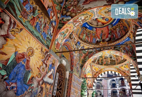 Посетете Рилския манастир и Седемте рилски езера в период по избор с Дари Травел! 1 нощувка със закуска в хотел 2* в Паничище, транспорт, планински водач и застраховка - Снимка 5