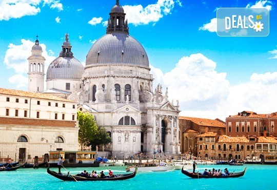 Лято в романтичната Венеция, Италия! 3 нощувки със закуски, самолетен билет и летищни такси - Снимка 2