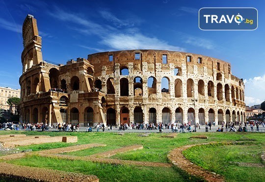 Самолетна екскурзия до Рим през ноември с Дари Травел! 4 дни, 3 нощувки със закуски в хотел 2/3*, самолетен билет, такси, трансфери и водач - Снимка 2