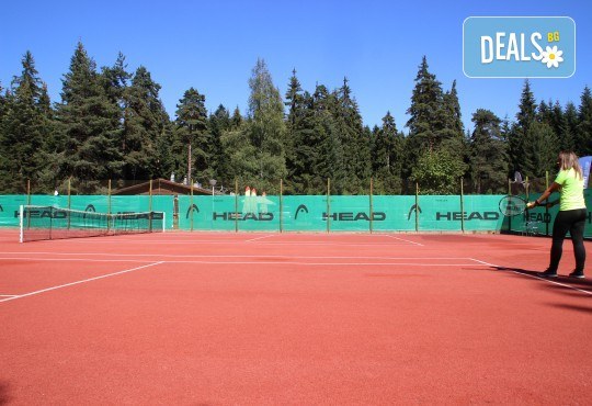 Активно лято в планината! Наем на тенис корт за 1 час или на комплект от 2 ракети с топки от Тенис клуб Боровец! - Снимка 4