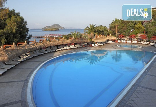 Почивка в Бодрум, Турция, септември/ октомври! 1 нощувка на база Ultra All Inclusive в Kadikale Resort & SPA 5*, възможност за транспорт - Снимка 11