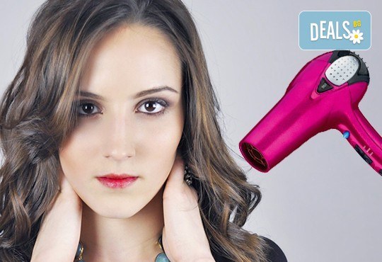 Нова прическа! Подхранваща терапия Selective professional, масажно измиване и прическа прав или начупен сешоар в Салон Blush Beauty! - Снимка 1