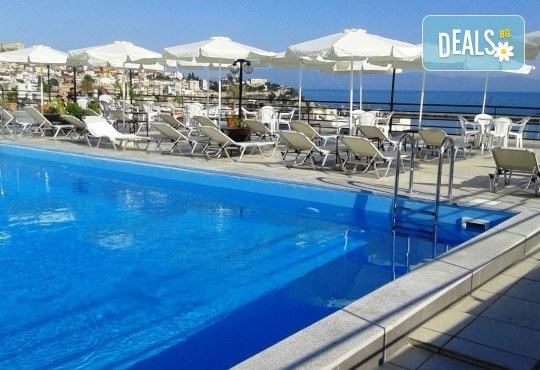 На плаж и екскурзия до Кавала, Гърция! 2 нощувки в Oceanis Hotel 3*, транспорт и възможност за посещение на о. Тасос! - Снимка 10