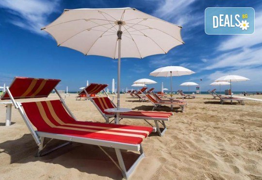 Last minute! Почивка в Италия, Римини - 7 нощувки със закуски и вечери в Hotel Du Soleil 4*, самолетен билет, трансфери и екскурзии до Болоня, Сан Марино и в Римини - Снимка 8