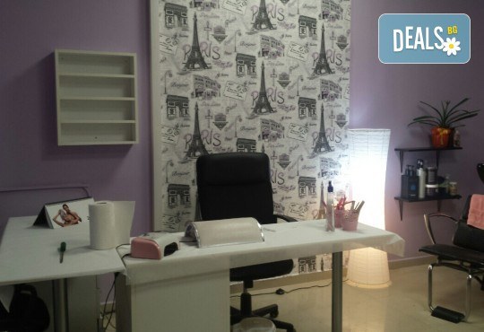 Красиви и дълготрайни цветове! Изграждане с гел, маникюр с BlueSky, 4 декорации или камъчета, пилинг и масаж на ръцете в New faces-beauty studio! - Снимка 8