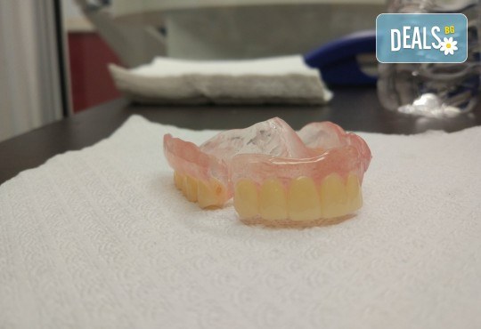 Изработване и поставяне на последно поколение меки силиконови протези VertexThermoSens от Дентална клиника Персенк! - Снимка 5