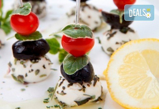 За Вашето събитие! Вземете 60, 100 или 150 солени хапки по избор от CreatEvents Кетъринг! - Снимка 14