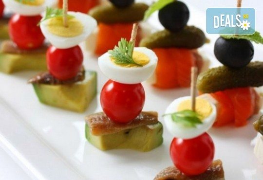 За Вашето събитие! Вземете 60, 100 или 150 солени хапки по избор от CreatEvents Кетъринг! - Снимка 15