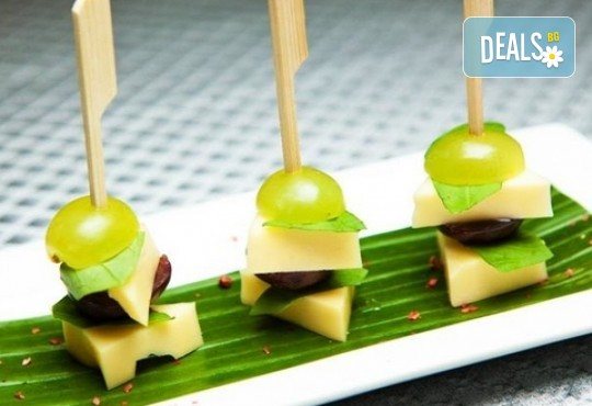 За Вашето събитие! Вземете 60, 100 или 150 солени хапки по избор от CreatEvents Кетъринг! - Снимка 16