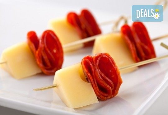 За Вашето събитие! Вземете 60, 100 или 150 солени хапки по избор от CreatEvents Кетъринг! - Снимка 2