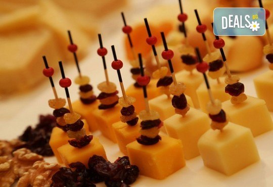 За Вашето събитие! Вземете 60, 100 или 150 солени хапки по избор от CreatEvents Кетъринг! - Снимка 10