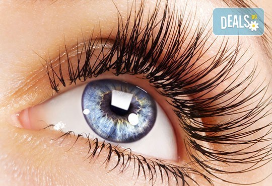 Пленителен поглед! Поставяне на мигли от коприна по метода косъм по косъм в Golden Tan Studio! - Снимка 1