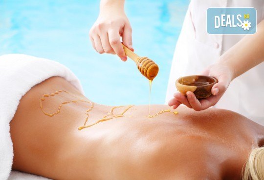 60 минути красота и здраве! Лечебен масаж на гръб и зонотерапия на стъпалата с мед в Anima Beauty&Relax! - Снимка 1