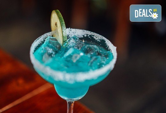 Свежо и изгодно! Вземете два разхлаждащи коктейла по избор от цялото меню на Royal Place Shisha Bar! - Снимка 3