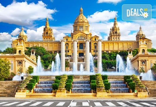 Barcelona Olé! Посрещнете новата 2019 г в Барселона с Trips2go! 4 нощувки със закуски хотел 4*, самолетен билет, трансфери и панорамен тур! - Снимка 4