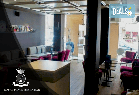 Вземете хрупкави пържени картофки със сирене и 2 бири от Royal Place Shisha Bar! - Снимка 4