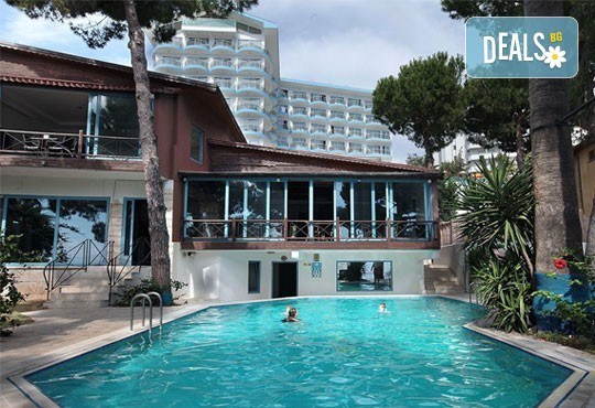 Лятна почивка в Arora Hotel 4*, Кушадасъ,Турция! 5 или 7 нощувки на база All Inclusive - Снимка 2