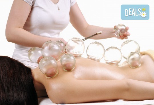 Комбиниран масаж на цяло тяло, вендузи или масаж на лице с ултразвук и подмладяващи ампули от Studio Slim Body! - Снимка 2