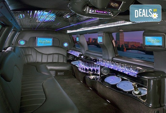 Лукс! Бизнес трансфер или романтична разходка с холивудска стреч-лимузина от Лимузини San Diego - Снимка 9