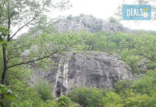 За 22.09. в Сърбия, Сокобаня! 2 нощувки в Hotel Banjica или VIlla Palma с 2 закуски, 2 обяда и 2 вечери, едната - с жива музика и напитки, възможност за транспорт! - Снимка 3