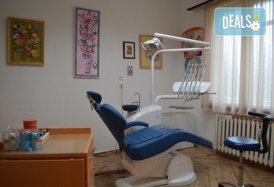 За здрави зъби! Профилактичен преглед, поставяне на фотополимерна пломба и план за лечение в Sofia Dental! - Снимка 5