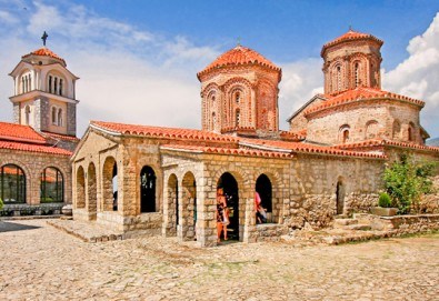 За 6-ти септември в Македония! Екскурзия с 3 нощувки в центъра на Охрид, транспорт, екскурзовод и посещение на Скопие и Струга!